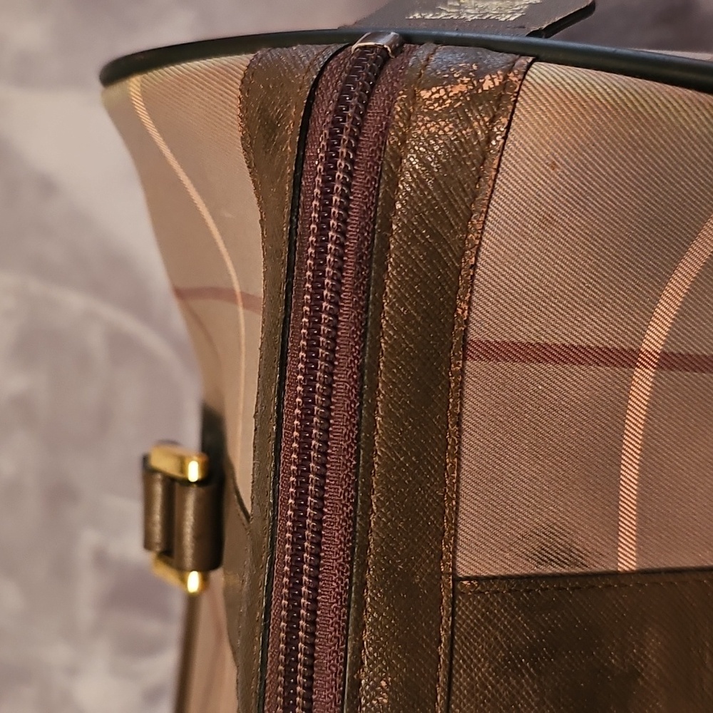 Burberrys Tan and Brown Travel Bag with Signature Style - Picture 13 of 13